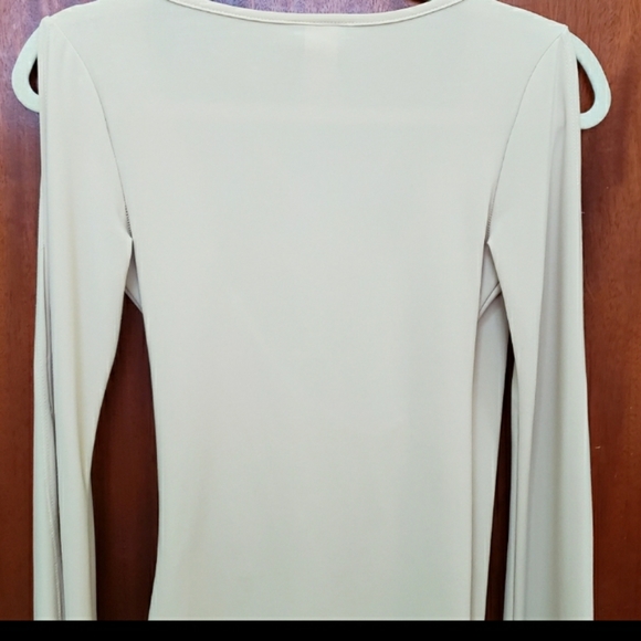 Cream/ beige cold shoulder blouse - Picture 3 of 16